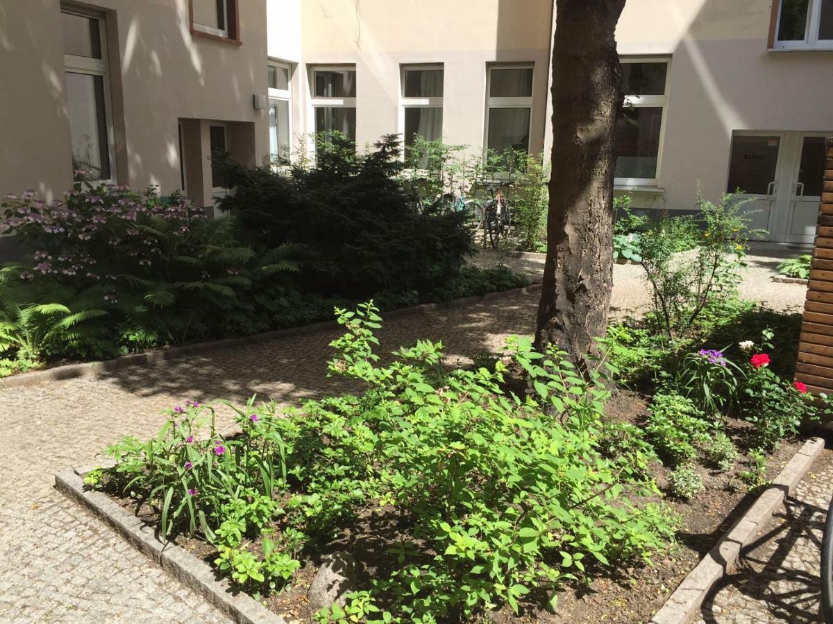 Upmarket Studio With Balcony In Friedrichshain Daire Berlin Dış mekan fotoğraf