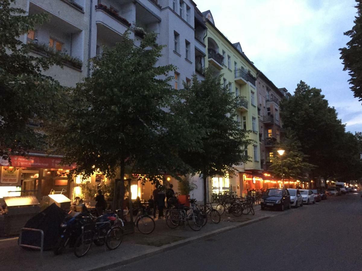 Upmarket Studio With Balcony In Friedrichshain Daire Berlin Dış mekan fotoğraf